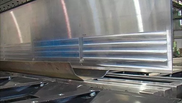 Этапы производства граненой опоры освещения